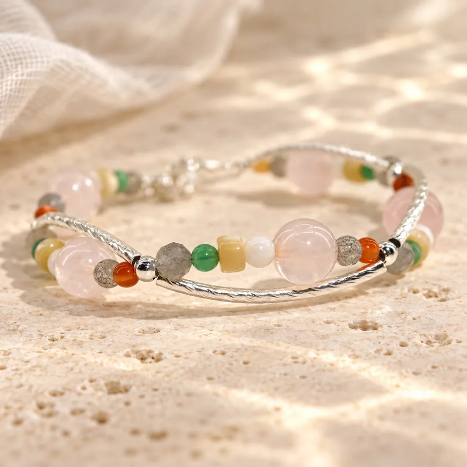 Feltbreath Spring Current, editorial product scene